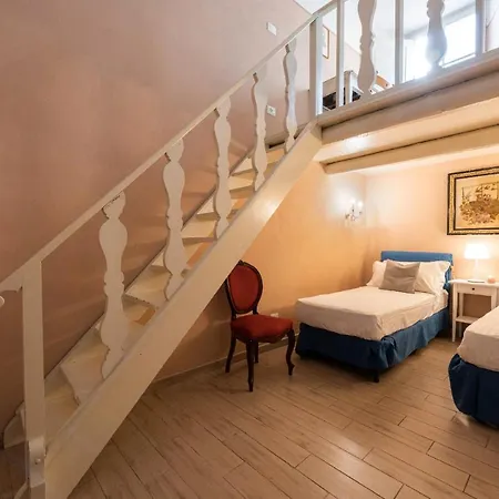 Florence- Palazzo Pitti Apartment Florence